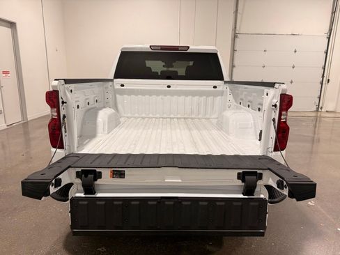 Used 2025 Chevrolet Silverado 1500 Custom w/ LPO, Dark Essentials Package image 9