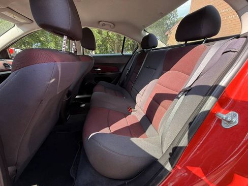 Used 2013 Chevrolet Cruze LT w/ RS Package FWD image 10