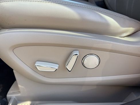 Used 2021 Lincoln Nautilus Reserve FWD image 10