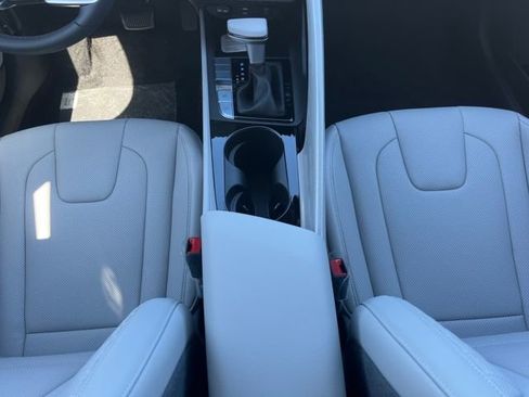 New 2026 Hyundai Elantra Limited w/ Cargo Package image 34