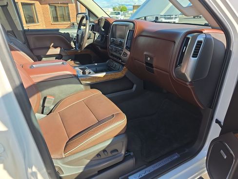 Used 2015 Chevrolet Silverado 1500 High Country w/ High Country Premium Package image 30