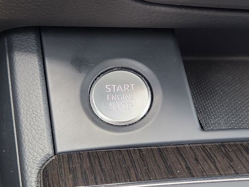 Used 2018 Audi Q5 2.0T Premium image 21