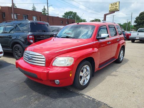 Used 2006 Chevrolet HHR LT w/ HHR Spring Edition Package FWD image 3