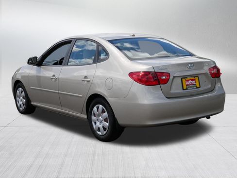 Used 2009 Hyundai Elantra GLS FWD image 5