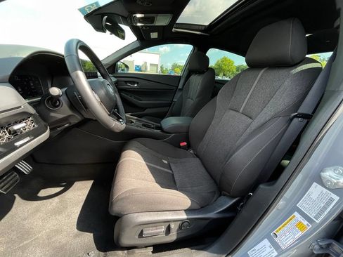 Used 2025 Honda Accord Sport image 27