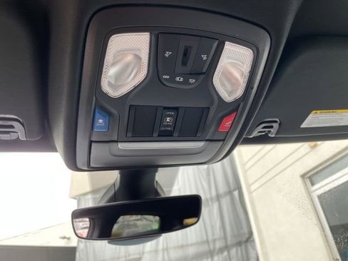 Used 2022 RAM 1500 Big Horn AWD/4WD image 9