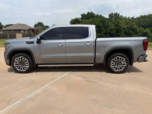 Used 2023 GMC Sierra 1500 Denali Ultimate AWD/4WD image 2