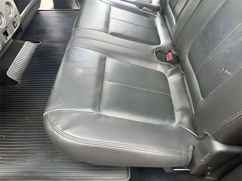 Used 2011 Ford F150 Raptor w/ Raptor Luxury Pkg image 25