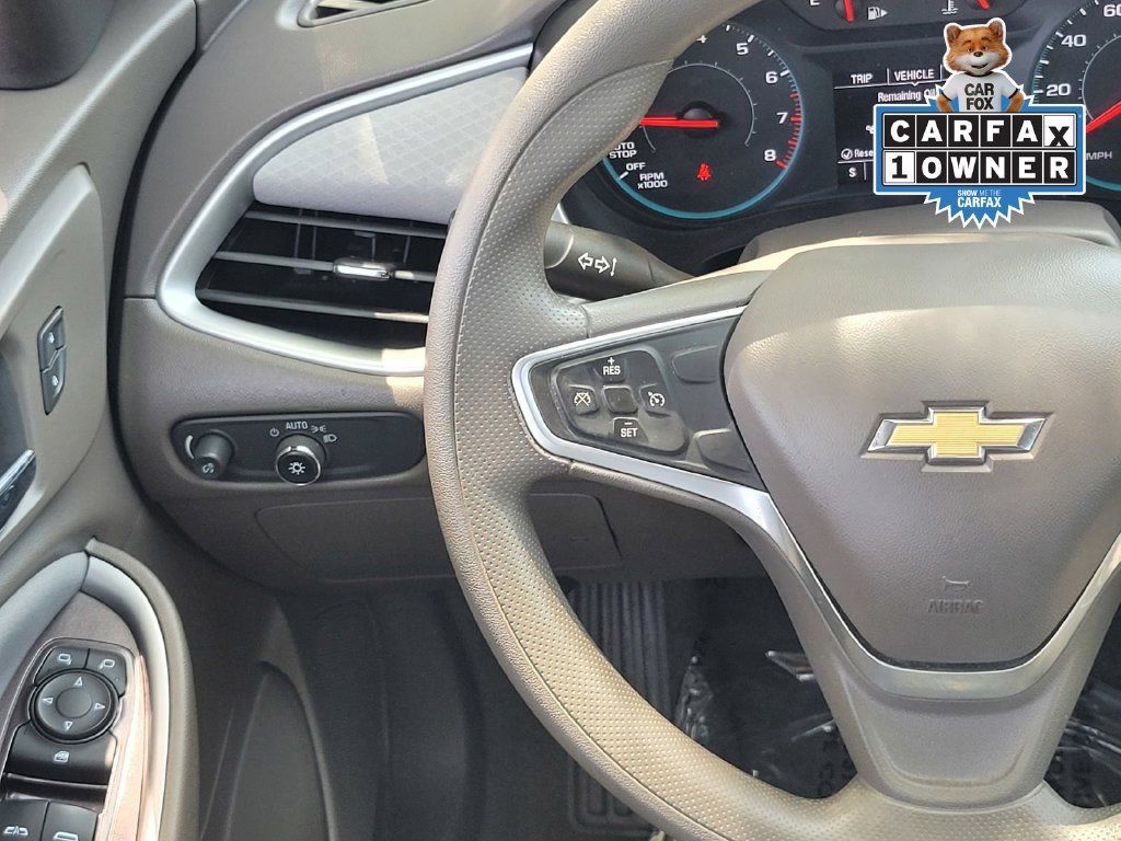 Used 2022 Chevrolet Malibu LT FWD image 12