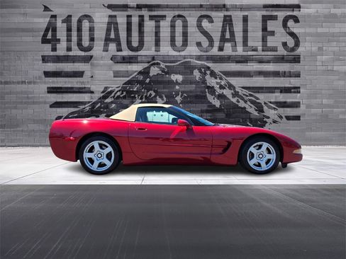 Used 1999 Chevrolet Corvette Convertible w/ Memory Pkg RWD image 10