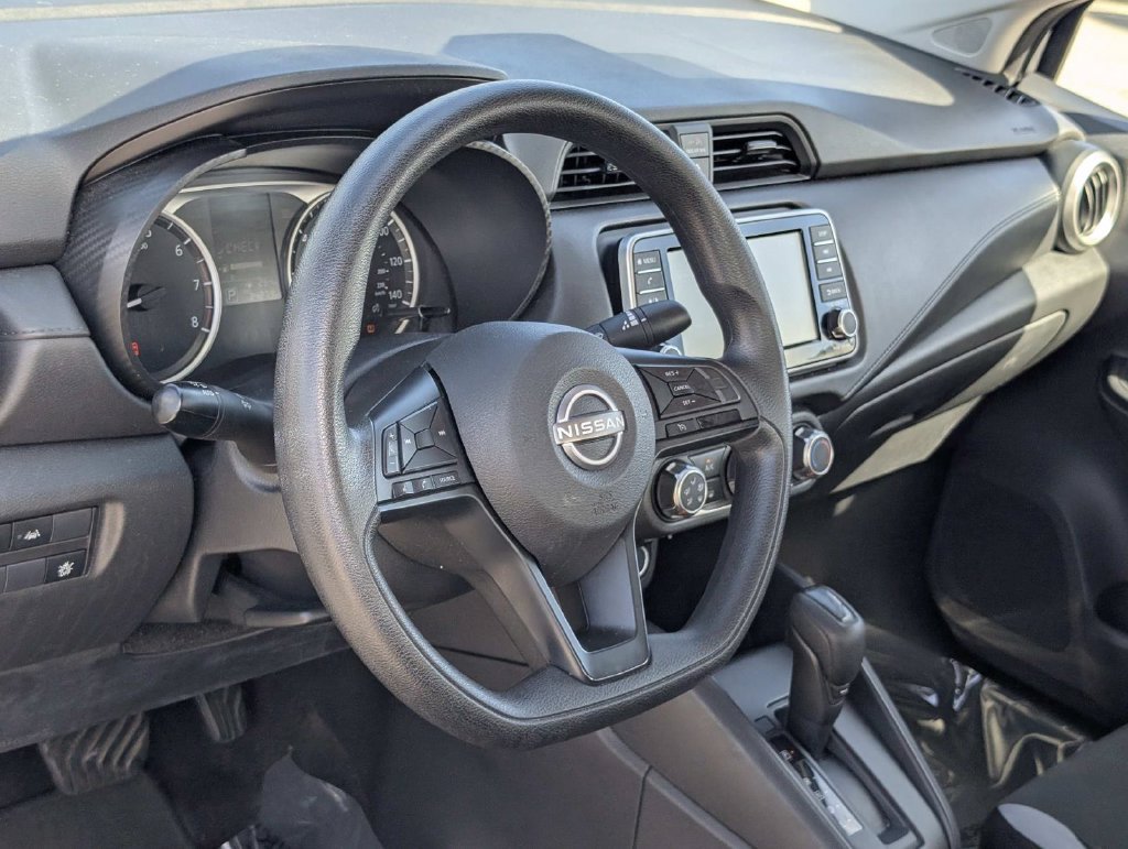 Used 2025 Nissan Versa S FWD image 14