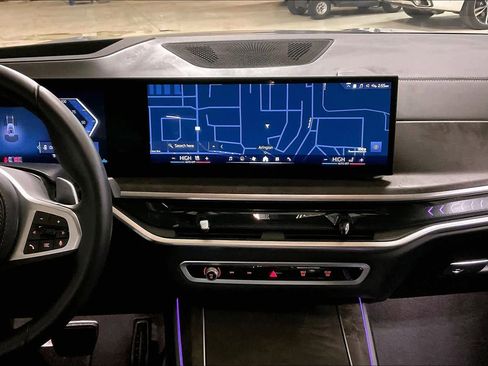 Used 2025 BMW X5 xDrive40i w/ M Sport Package image 7