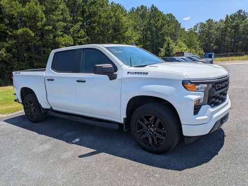 Used 2024 Chevrolet Silverado 1500 Custom w/ Turbomax Blackout Package AWD/4WD image 1