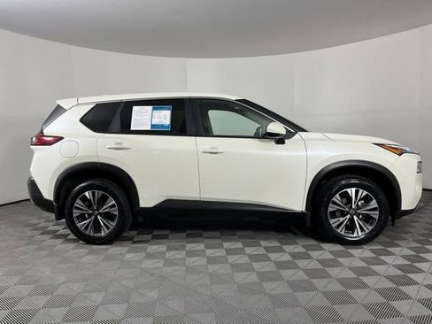 Used 2023 Nissan Rogue SV AWD/4WD image 13