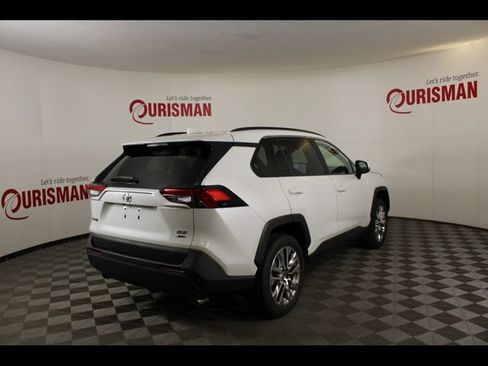 Used 2025 Toyota RAV4 XLE Premium w/ Weather Package AWD/4WD image 9