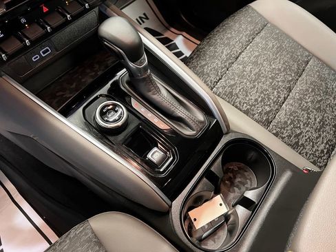 Used 2024 Chevrolet Colorado ZR2 image 31