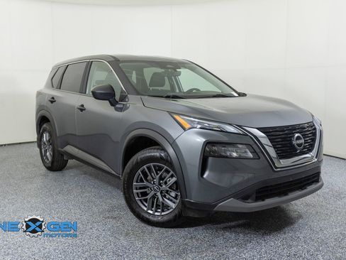 Used 2023 Nissan Rogue S AWD/4WD image 1