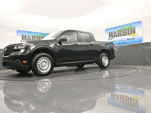 New 2025 Ford Maverick XL image 17