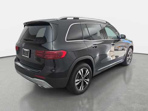 New 2025 Mercedes-Benz GLB 250 image 5