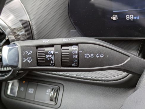 New 2026 Chevrolet Equinox LT w/ Convenience Package II image 17