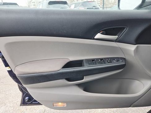 Used 2012 Honda Accord LX image 27