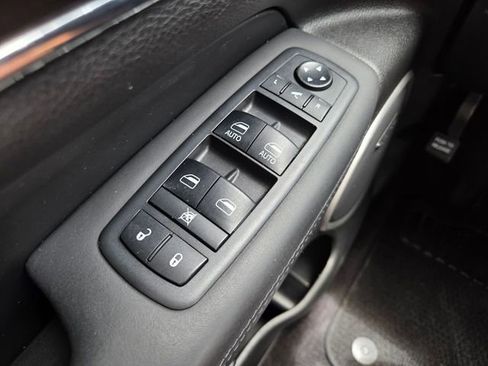 Used 2018 Jeep Grand Cherokee Summit w/ Platinum Series Group AWD/4WD image 25