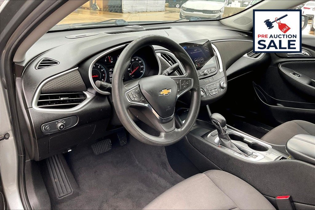 Used 2023 Chevrolet Malibu LT FWD image 14