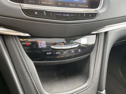 Used 2019 Cadillac XT5 Luxury image 20