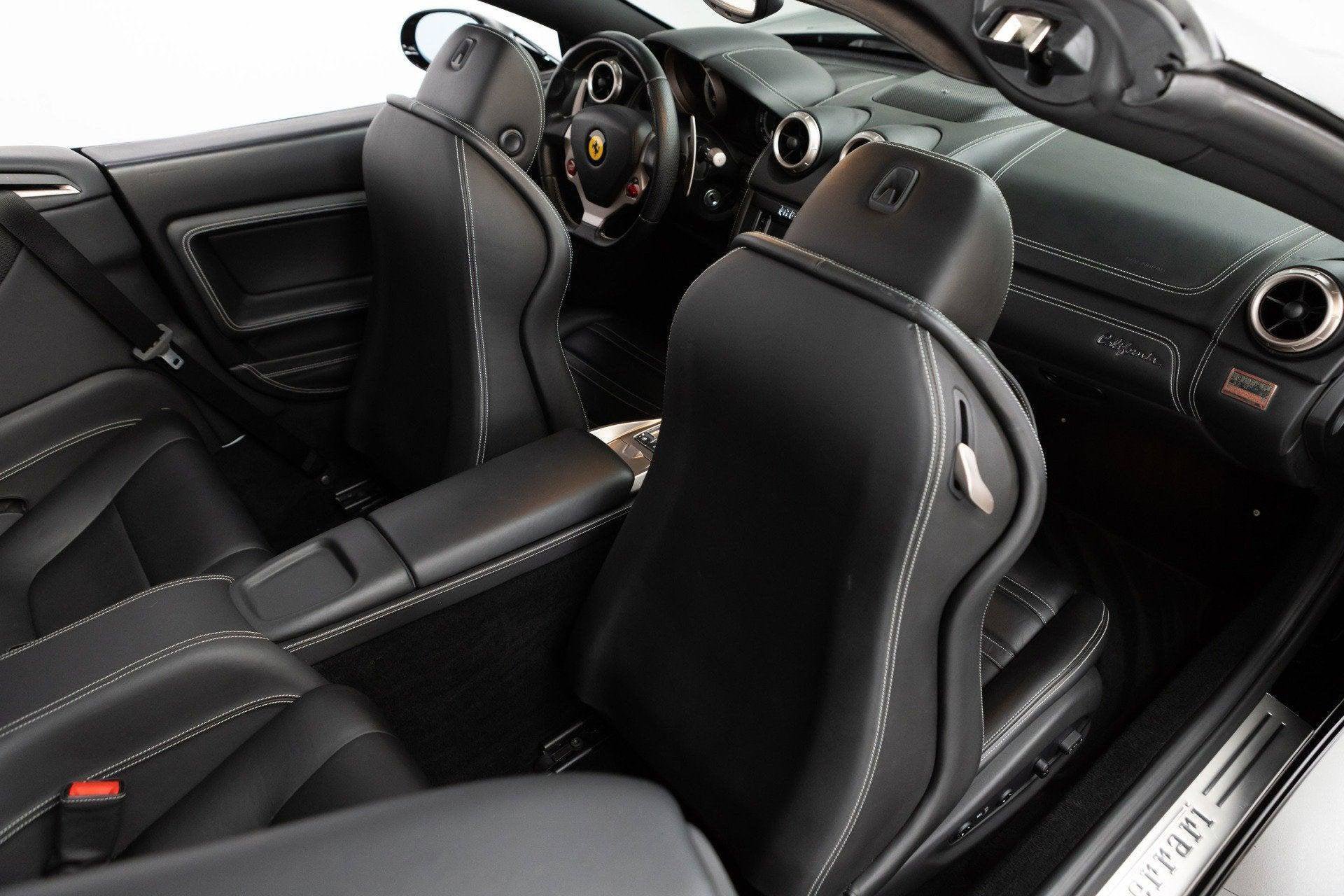 Used 2010 Ferrari California RWD image 58