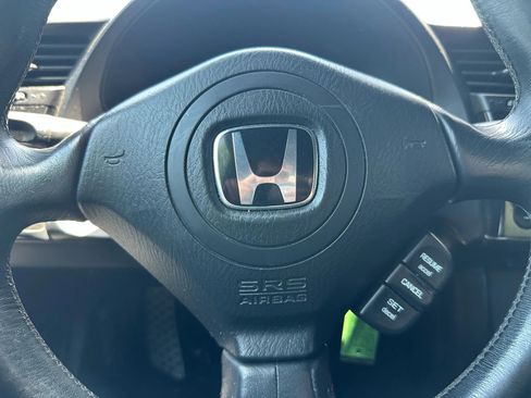 Used 2005 Honda S2000 image 18