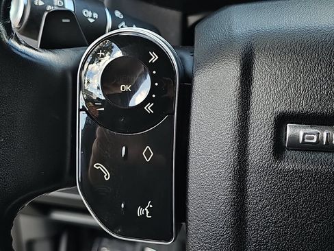 Used 2019 Land Rover Discovery HSE AWD/4WD image 17