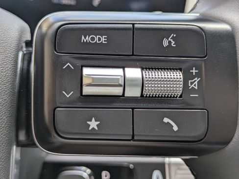 New 2026 Hyundai Ioniq 9 SE image 30