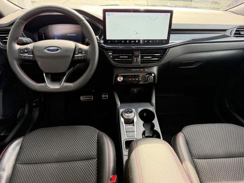 Used 2024 Ford Escape ST-Line w/ Tech Pack #1 AWD/4WD image 12