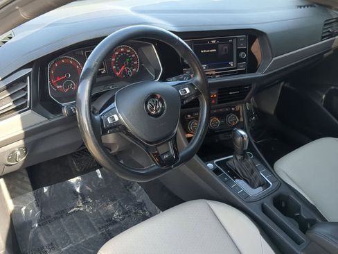 Used 2021 Volkswagen Jetta R-Line w/ R-Line Cold Weather Package image 10