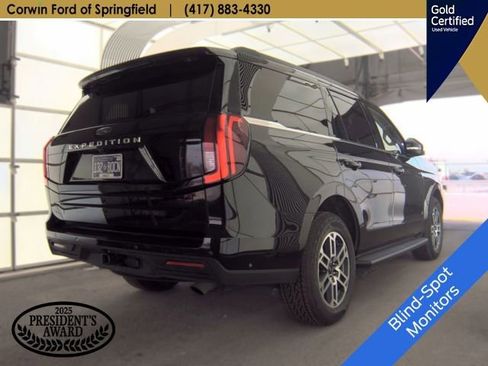 Used 2025 Ford Expedition Active AWD/4WD image 8