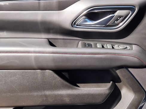 Certified 2022 Chevrolet Suburban RST w/ Sport Performance Package image 25