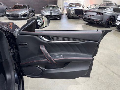 Used 2022 Maserati Ghibli Trofeo image 66
