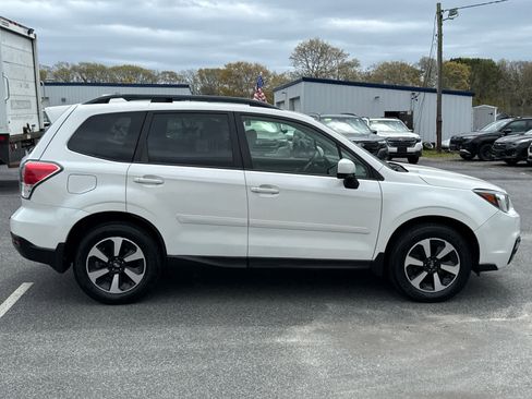 Used 2018 Subaru Forester 2.5i Premium AWD/4WD image 8