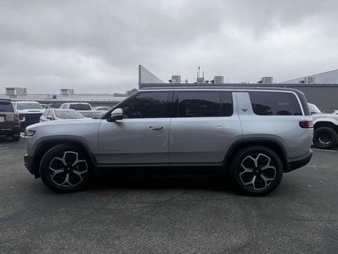 Used 2023 Rivian R1S Adventure image 7