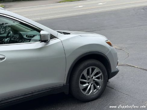 Used 2015 Nissan Rogue SL AWD/4WD image 41