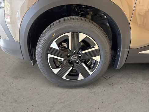 New 2026 Nissan Kicks SV AWD/4WD image 14
