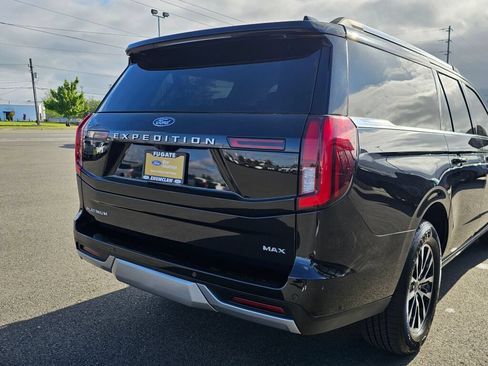 Certified 2025 Ford Expedition Max Platinum AWD/4WD image 7