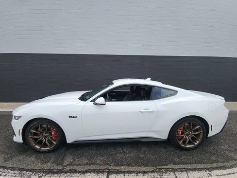 Certified 2024 Ford Mustang GT Premium RWD image 3