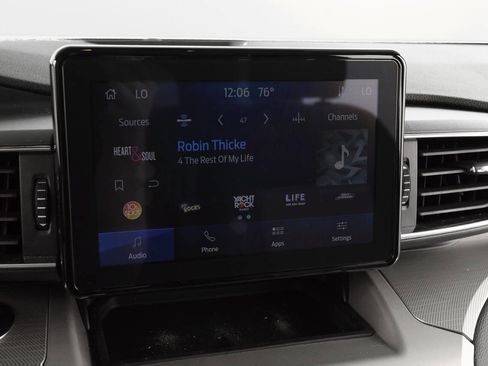 Used 2023 Ford Explorer XLT w/ Equipment Group 202A image 24