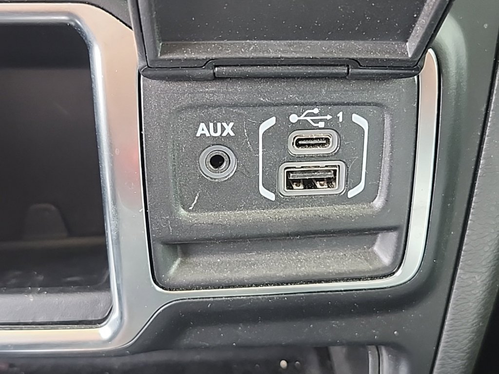 Used 2023 Jeep Wrangler Unlimited Sport AWD/4WD image 8