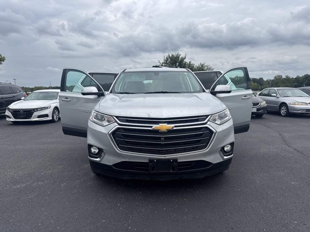 Used 2019 Chevrolet Traverse LT FWD image 11