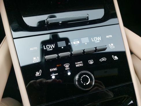 New 2026 Porsche Cayenne image 23