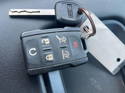 Used 2019 GMC Yukon SLE w/ SLE Value Package AWD/4WD image 29
