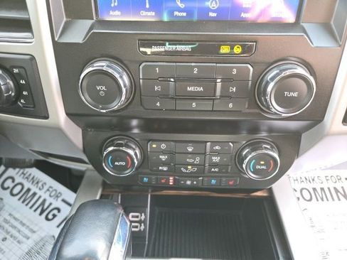 Used 2020 Ford F150 Lariat image 22