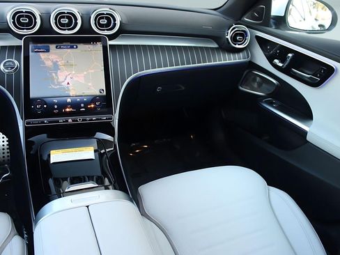 Used 2026 Mercedes-Benz C 300 4MATIC Sedan image 31